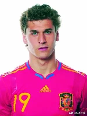 西班牙足球最伟大球星,世界足坛近十年十大最强球星