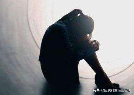 给耳朵扎针放血,耳朵上扎针放血