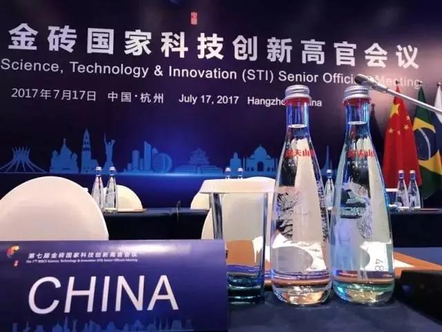 农夫山泉生肖纪念瓶真假辨别,农夫山泉领取生肖瓶入口