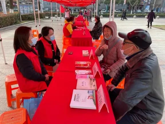 他们是新时代的“雷锋”，让爱在江阴无限绵延