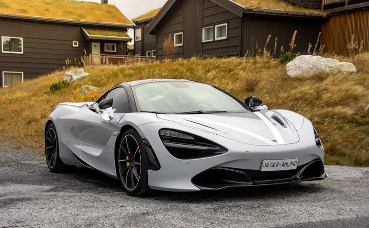 汽车贴膜后有点气泡怎么回事,汽车贴膜后出现气泡该如何解决