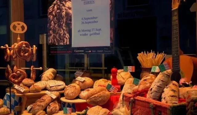 国外烘焙店橱窗设计,橱窗式烘焙店