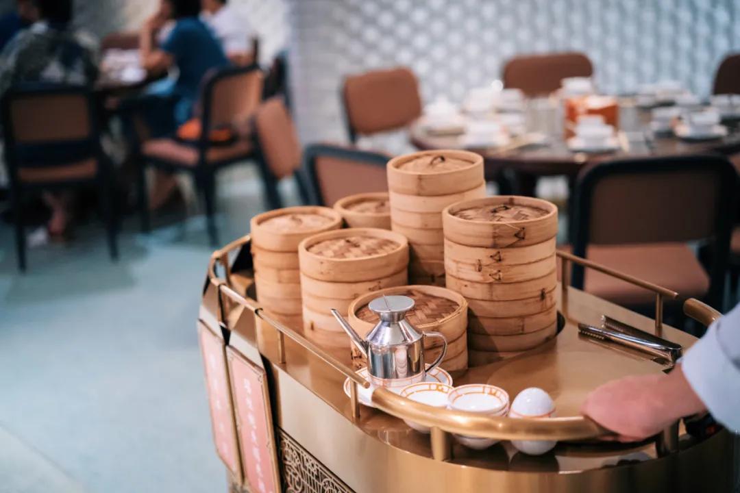 200块钱住北京,200块住酒店吃大餐