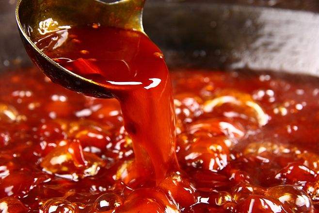 吃重庆火锅脸麻正常吗,吃火锅汤发黑