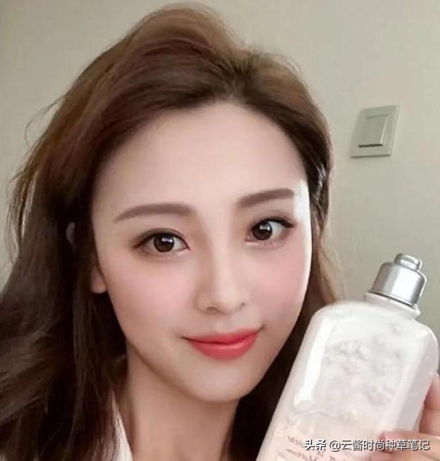 张予曦推荐水乳去红血丝,美白身体乳推荐张予曦