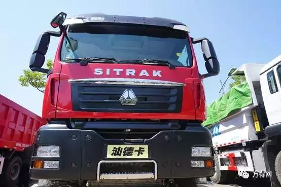 云南20辆渣土车,重汽汕德卡渣土车交车视频