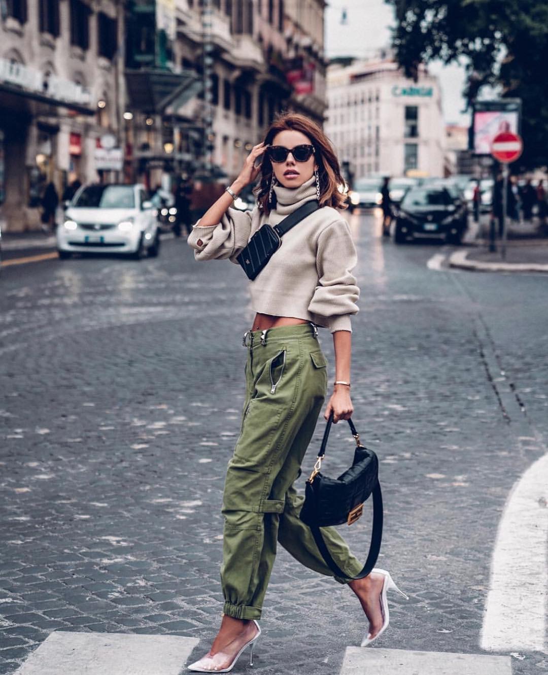 梨形腿短小个子穿什么样裤子显瘦,小个子穿的不要弹力的喇叭裤