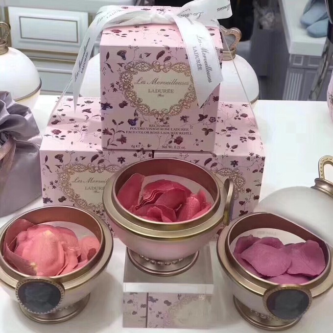 平价推荐彩妆眼影修容腮红三合一,好用健康的眼影彩妆推荐