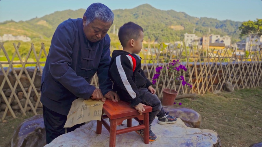 他64岁走红海外，凭传统木艺圈粉百万，今有新计划