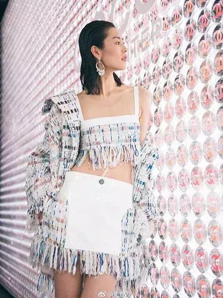 大脸短发烫发女2021流行发型减龄,国字大脸适合的短发发型图片欣赏