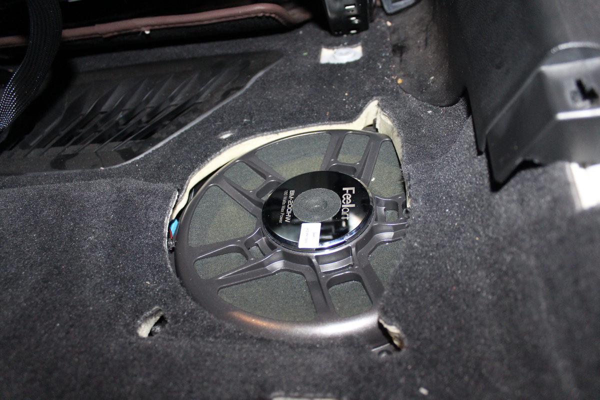 宝马5系专车专用汽车音响,成都宝马525音响改装