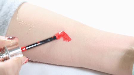 我们试了200只闲置口红,居然叠加出了各种绝版色号!