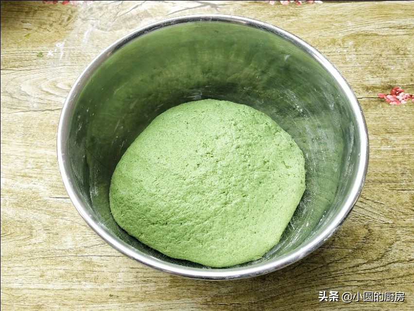 最简单的清明果的做法和吃法,清明果最正宗的甜味做法