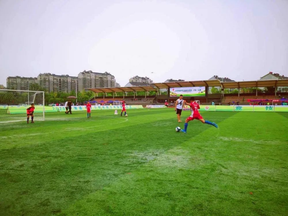 海门港新区实验小学足球队,经开区实验小学足球比赛