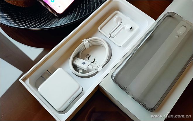 opporeno4的4800万摄像头,opporeno系列前置摄像头对比