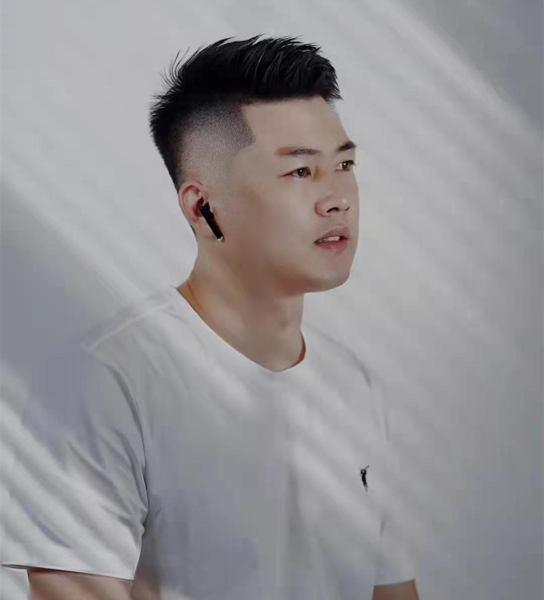 简单又帅的型男发型,这几款发型只有帅哥才能驾驭