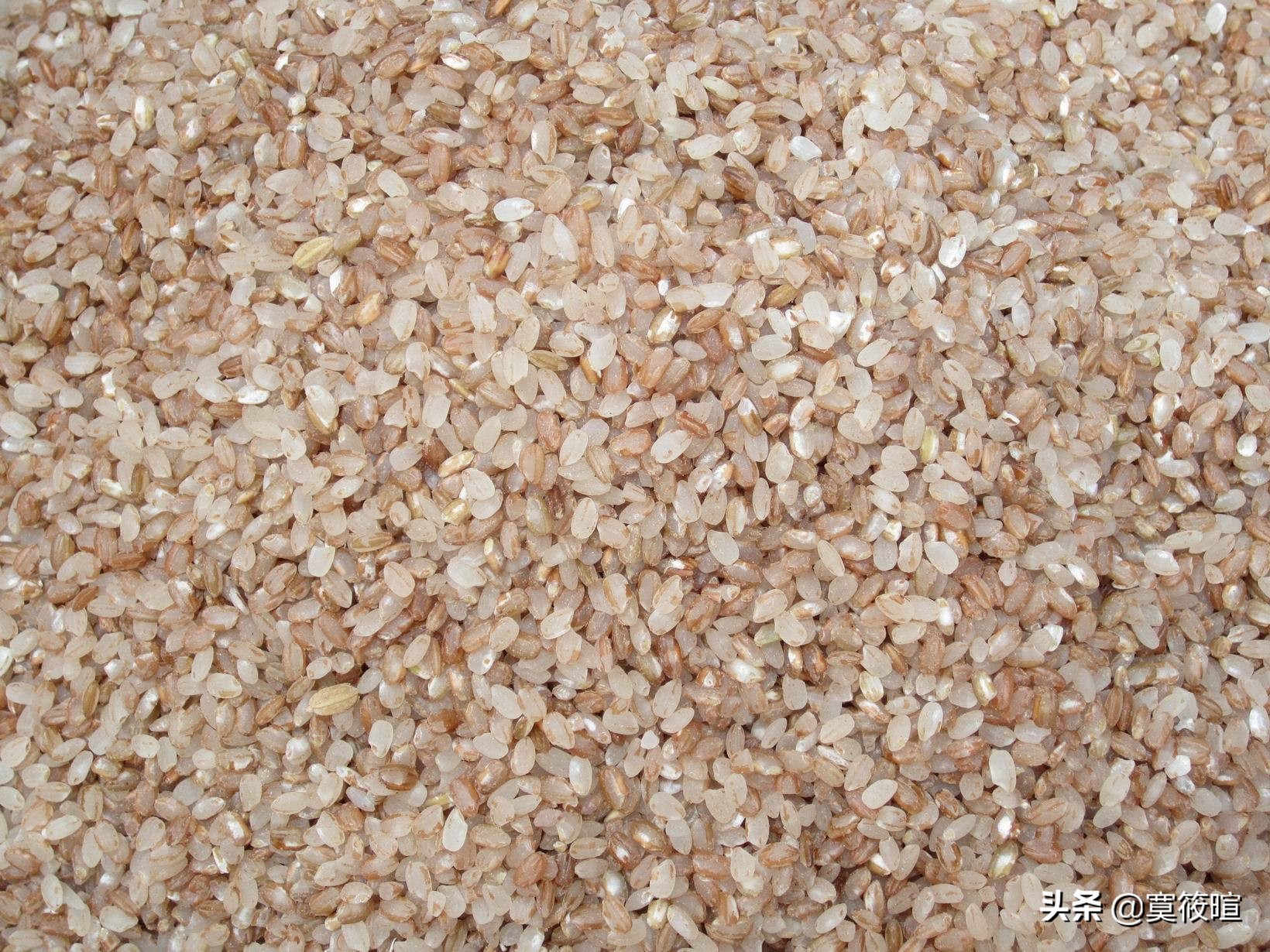 为什么把手伸进米里，会觉得特别爽？为什么捏气泡膜也是？