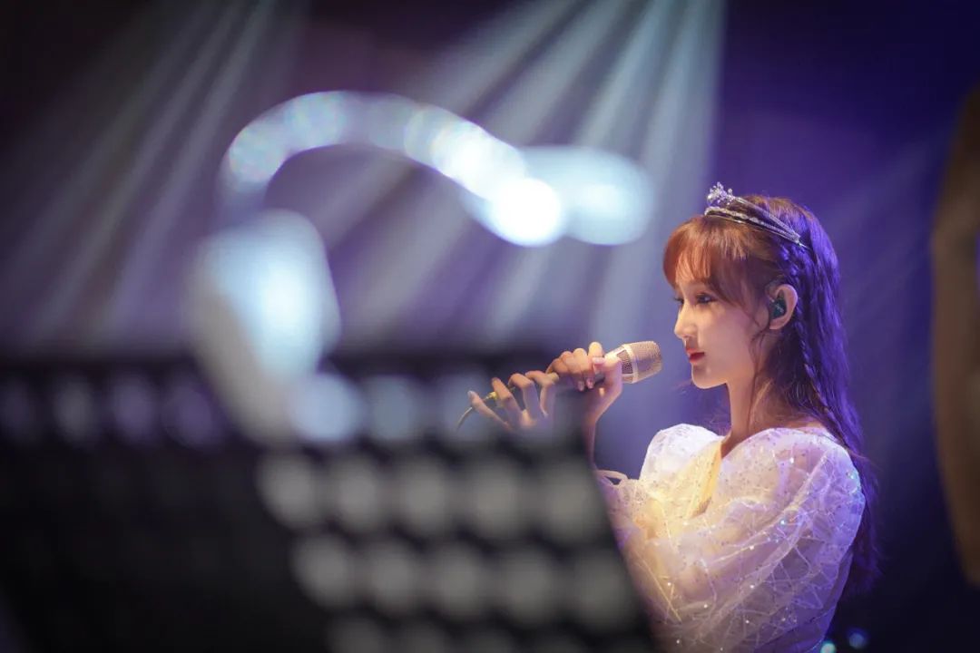 华语新晋人气女歌手陈雪凝,陈雪凝作品音乐会