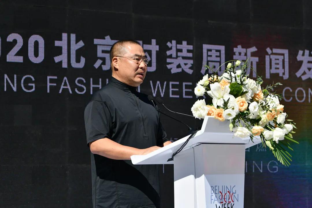 2018北京时装周传承京剧之美,2020北京故宫时装周乘风破浪