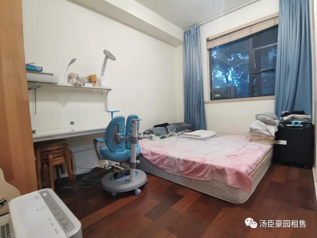 张江汤臣豪园四期新挂牌109㎡大两房一套，精装修诚意出售