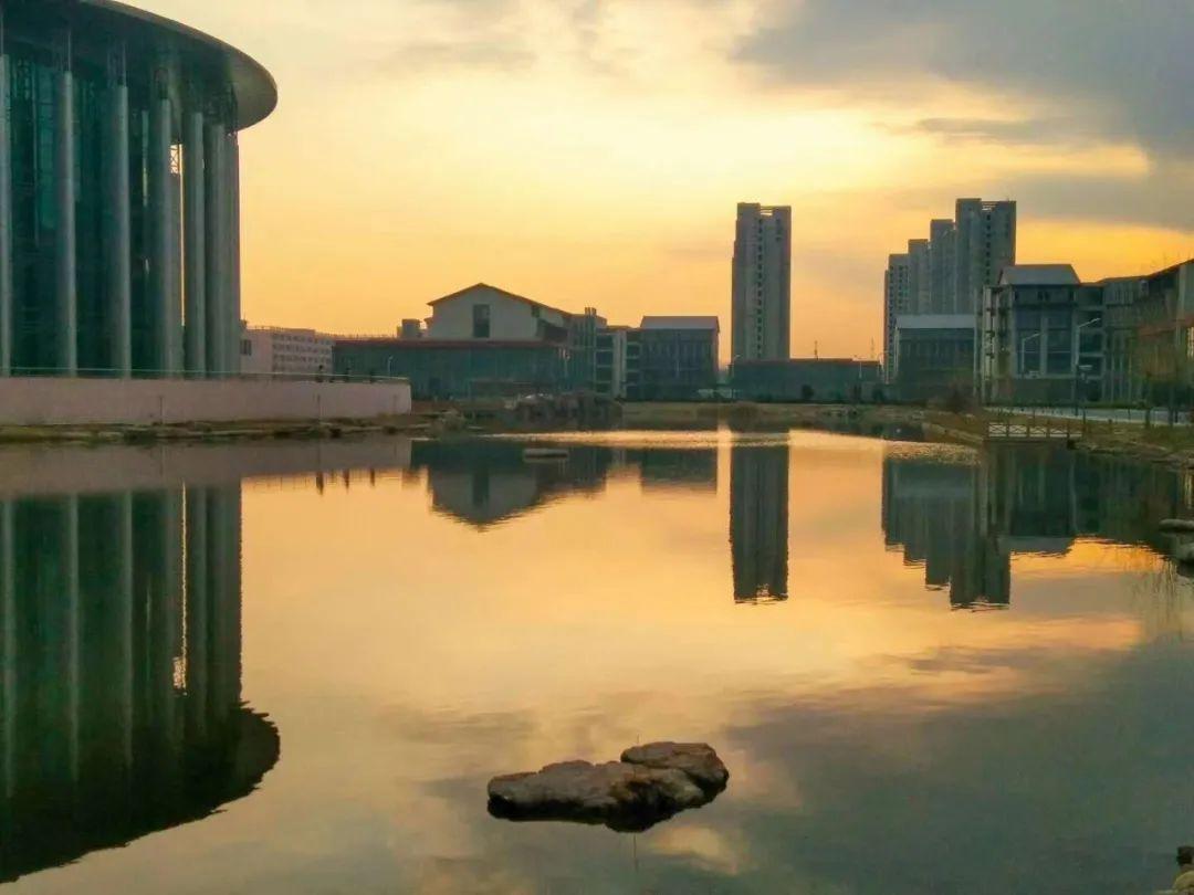 李光洁蒋欣河南艺术职业学院,蒋欣河南艺术职业学院什么专业