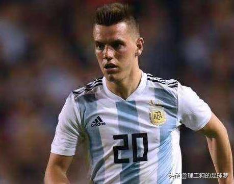 一亿欧元转会费的中场球员,一亿欧元的中场