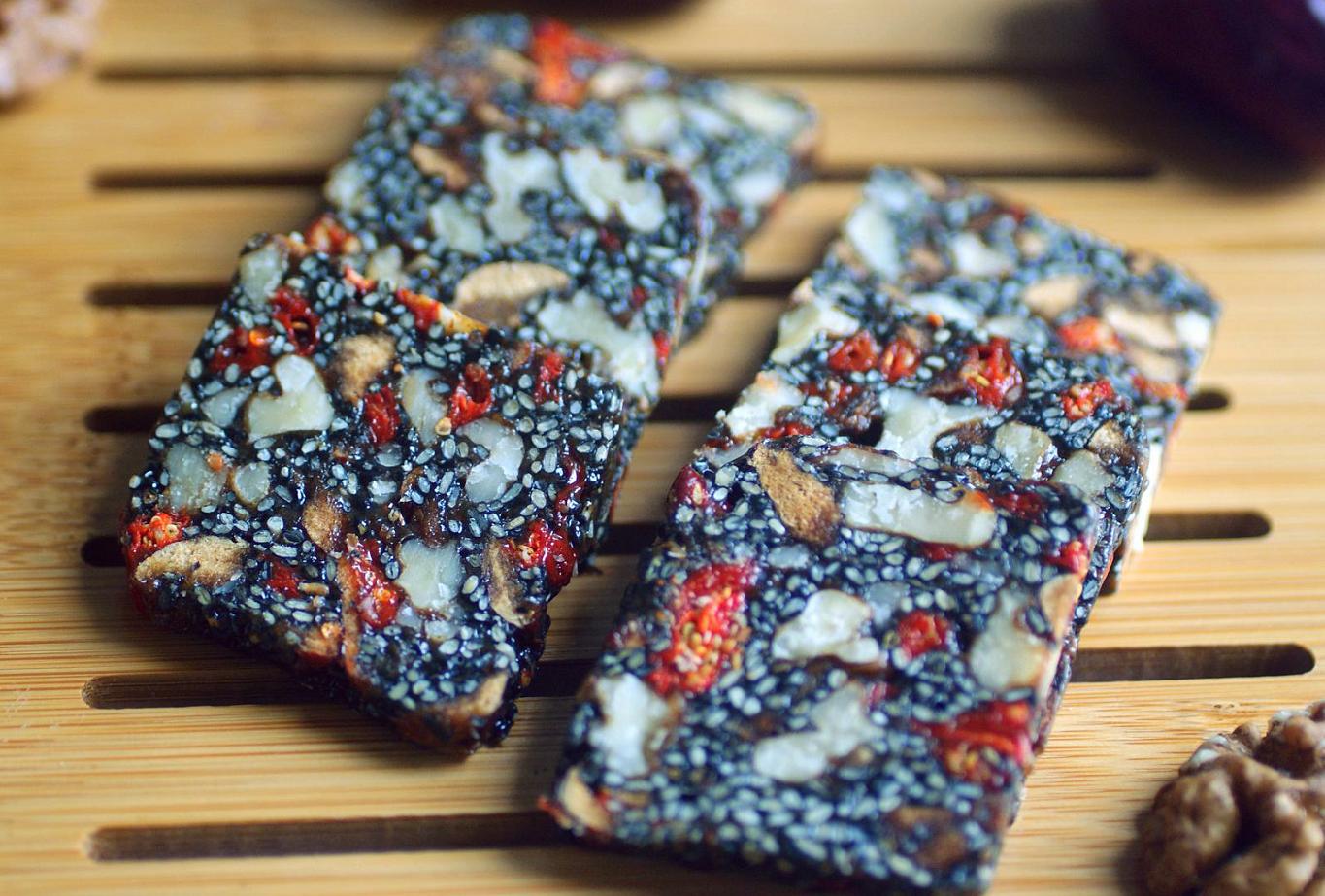 妈咪和老妈亲手制作纯手工阿胶糕,自制阿胶糕可以调理月经