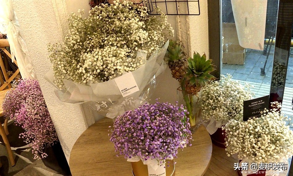 七夕临近鲜花迎来销售旺季,七夕节花店预定花活动