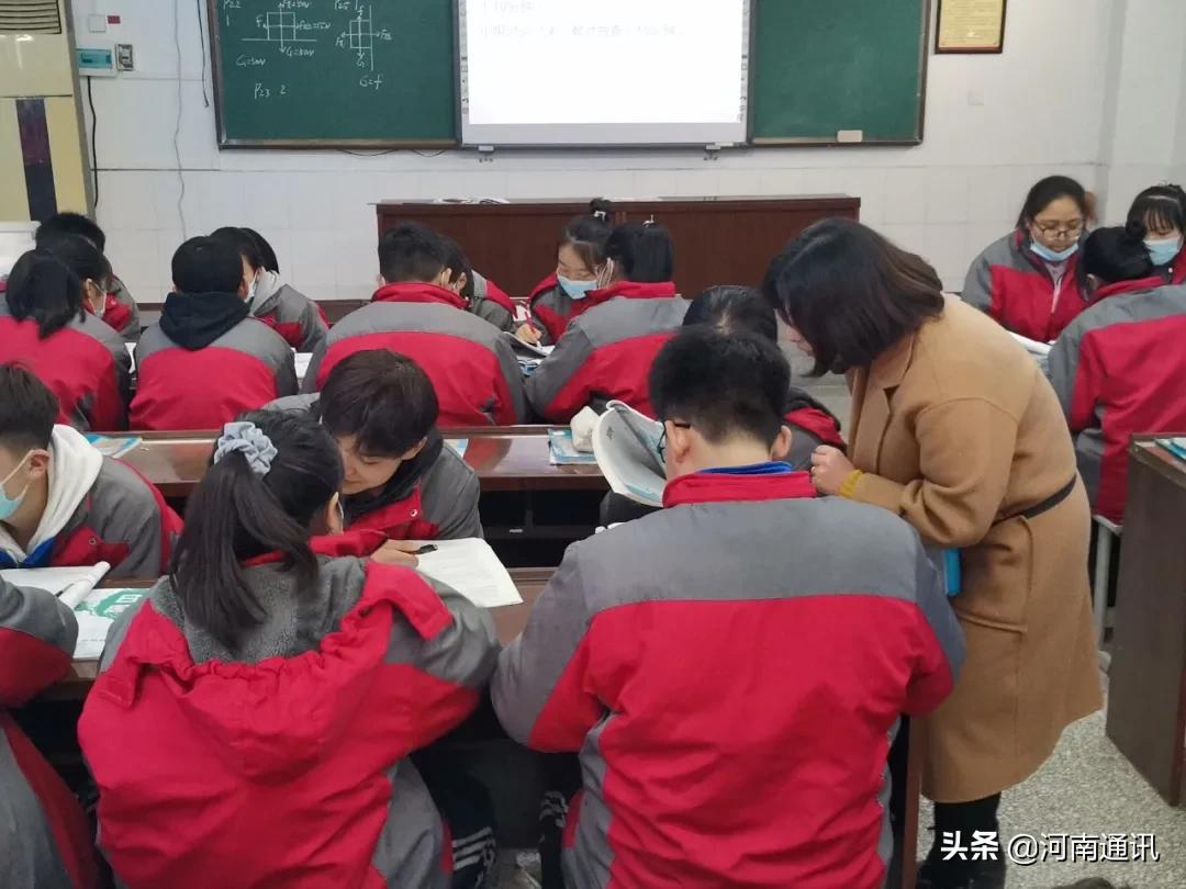 *党**建引领谋振兴知行合一谱新篇：沁阳二中学年成绩单和新学年工作谋划