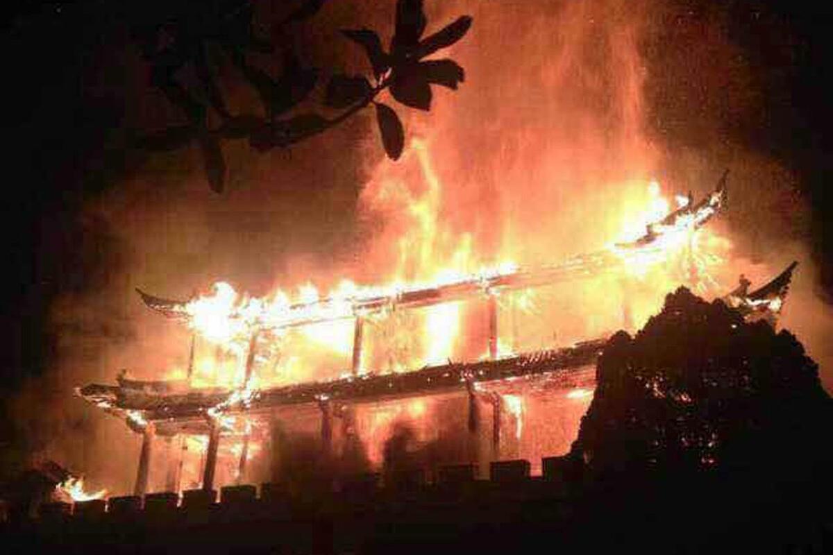 云南大火烧了哪个景点,云南之前大火的室外景点