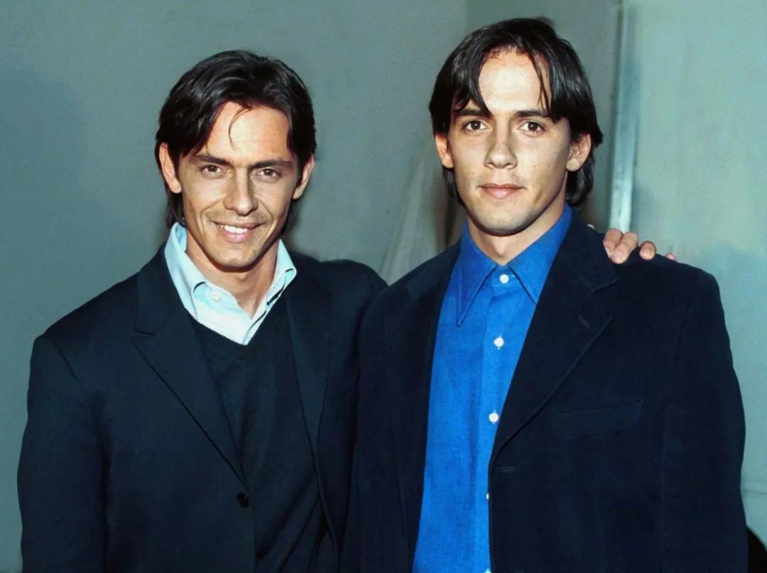 因扎吉兄弟再次惊艳足坛!2人同时带队登联赛榜首!足球史上罕见