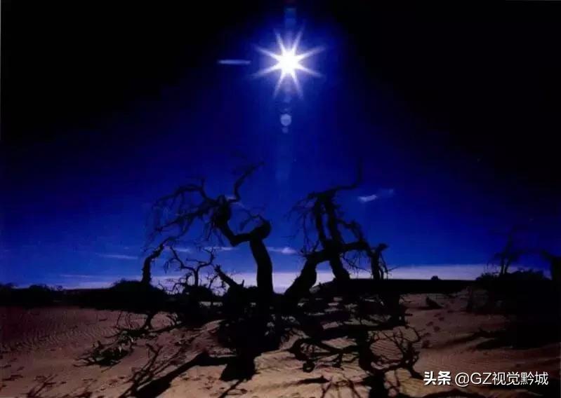 如何将戈壁滩拍出高级感,荒漠拍照片怎么拍出高级感