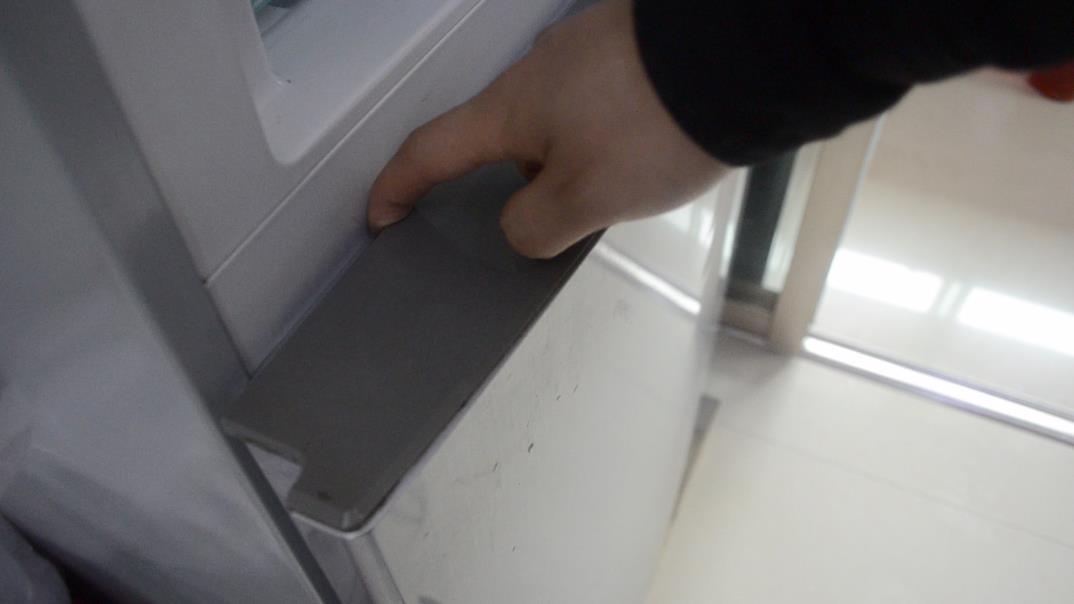 冰箱回气管结冰结霜怎么办,海尔冰箱结冰结霜怎么办教你一招