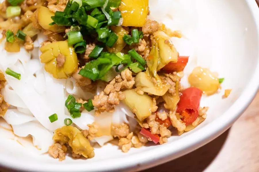 恰了17家湖南米粉，拼出这张上海嘬粉地图（上）