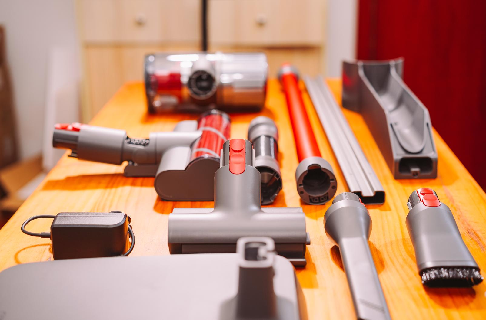 戴森吸尘器v8和石头h7,石头h7和戴森v12哪个好