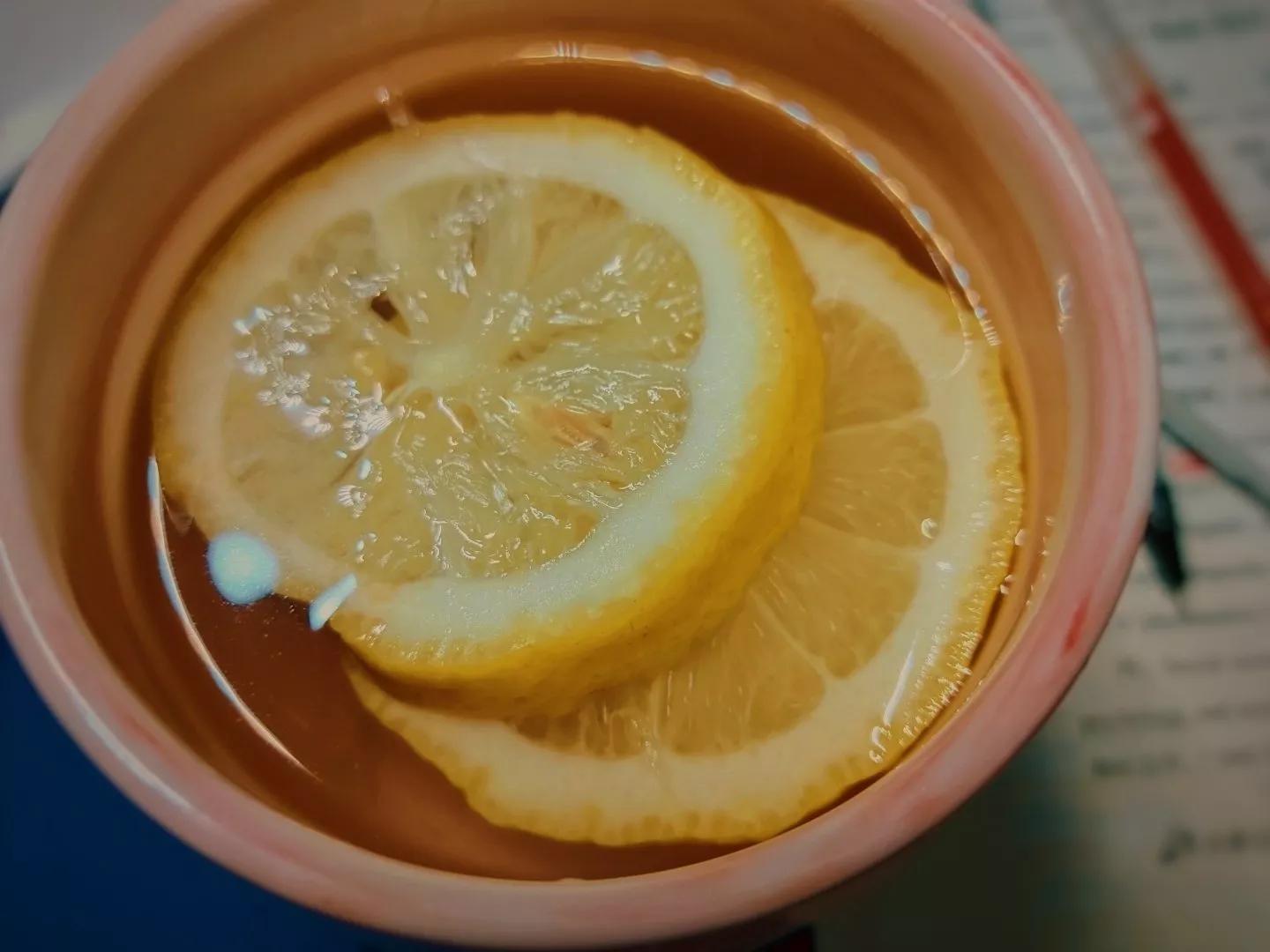 真蜂蜜和喂糖水的蜂蜜有什么区别,为什么有人说蜂蜜就是糖水