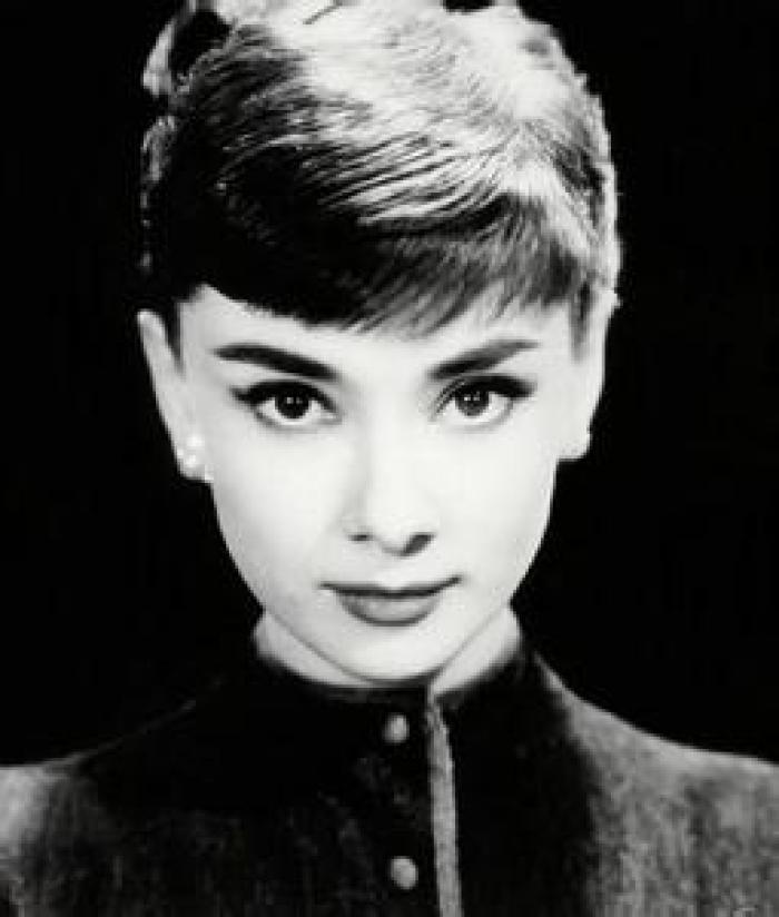 希腊女神奥黛丽赫本图片,奥黛丽赫本众人眼中的完美女神