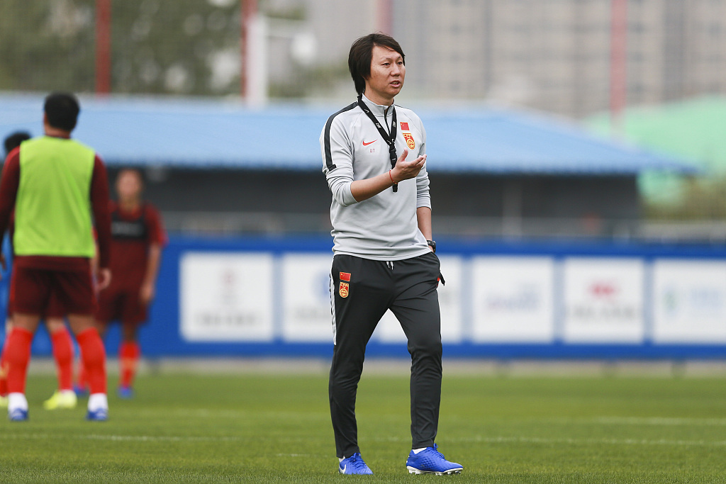 中国国足迪拜训练,国足包机迪拜训练