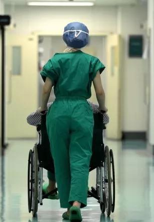 总被“拒之门外”？带你揭开手术室的神秘面纱