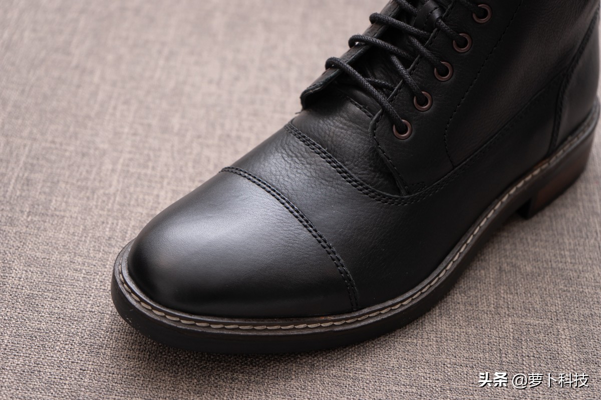 穿黑色皮靴,clarks经典款沙漠靴搭配