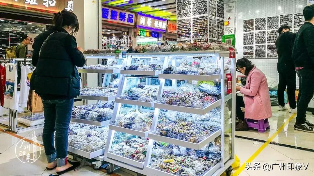 老板开1万底薪,老板开3000的工资干5000的活