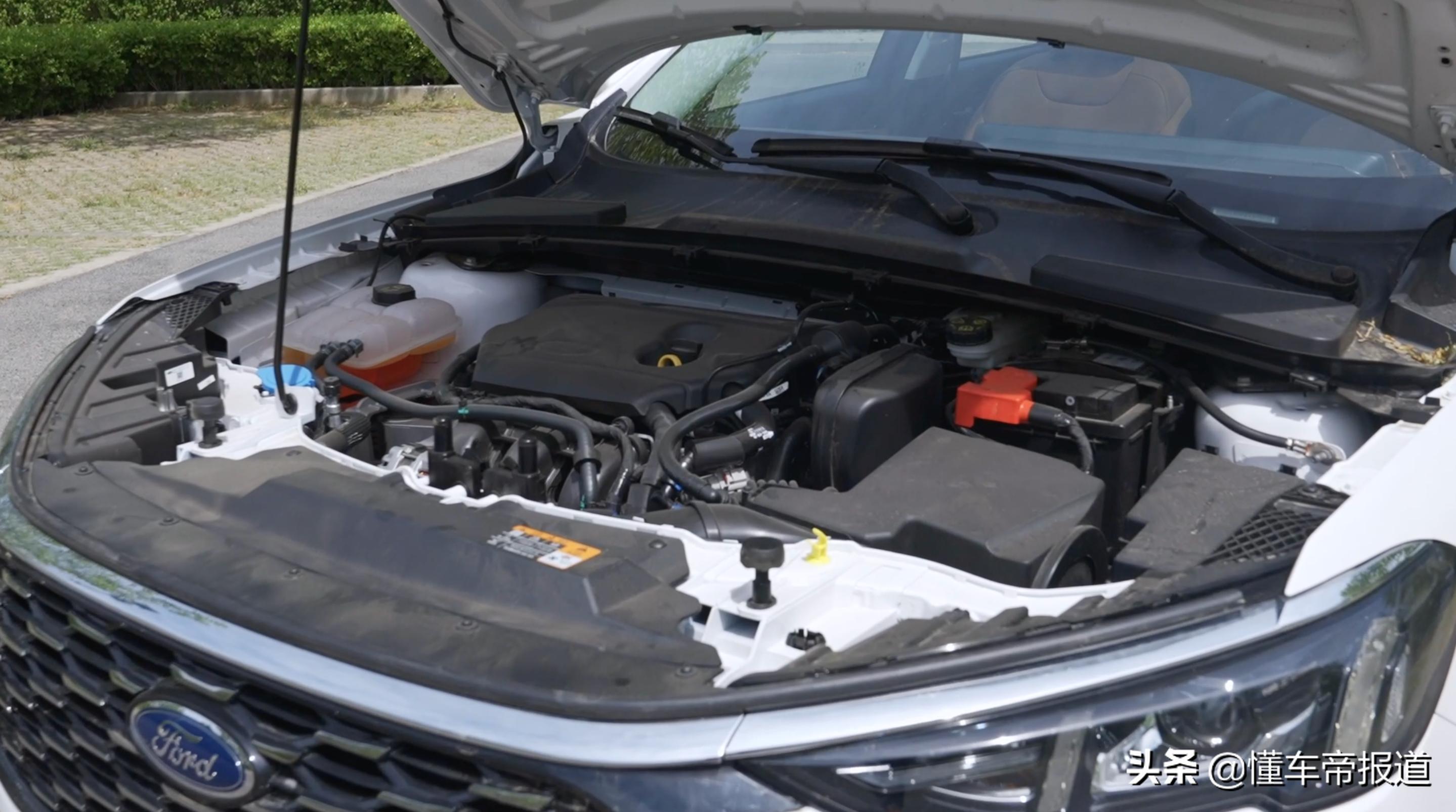 2021福睿斯四缸1.5t落地价,福特福睿斯四缸1.5l2021试驾