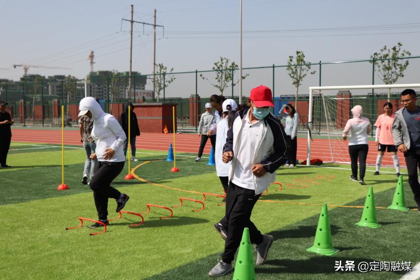 五人制足球教练员公益培训有证吗,菏泽足球裁判员