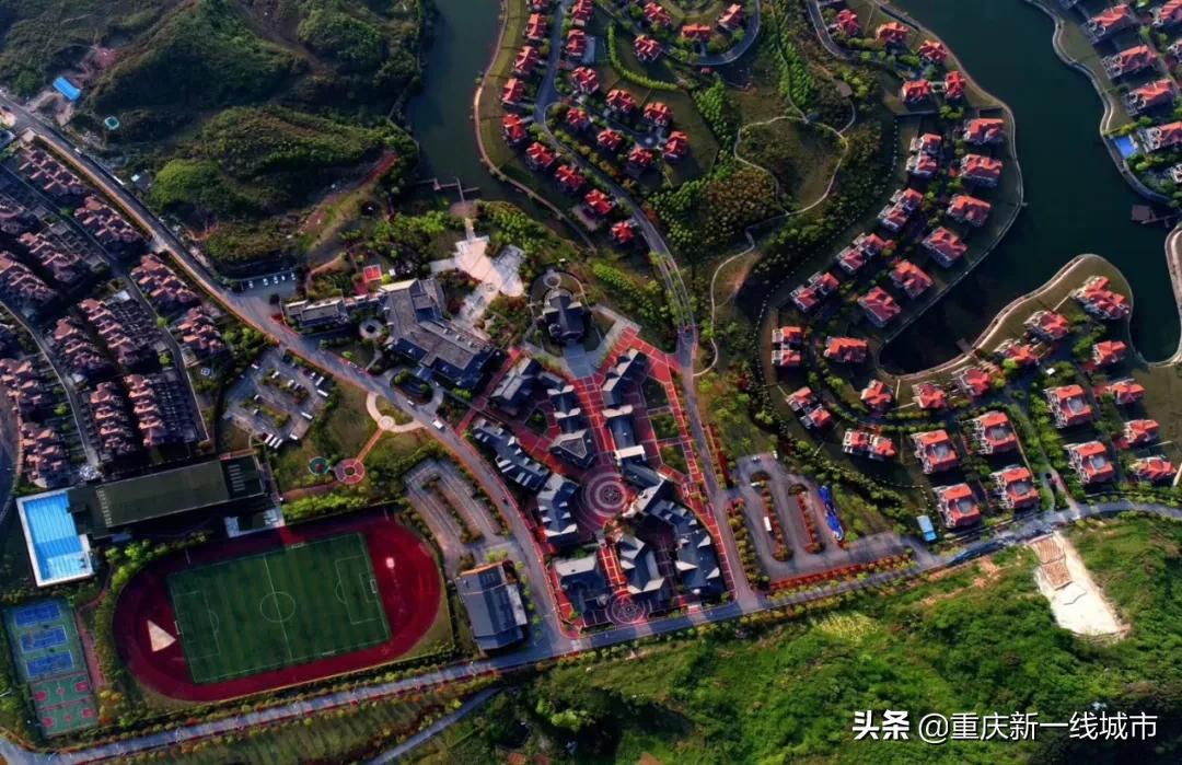 闇嶆牸娌冨吂鍩庡牎鍒,璐甸槼闇嶆牸娌冭尐鍩庡牎