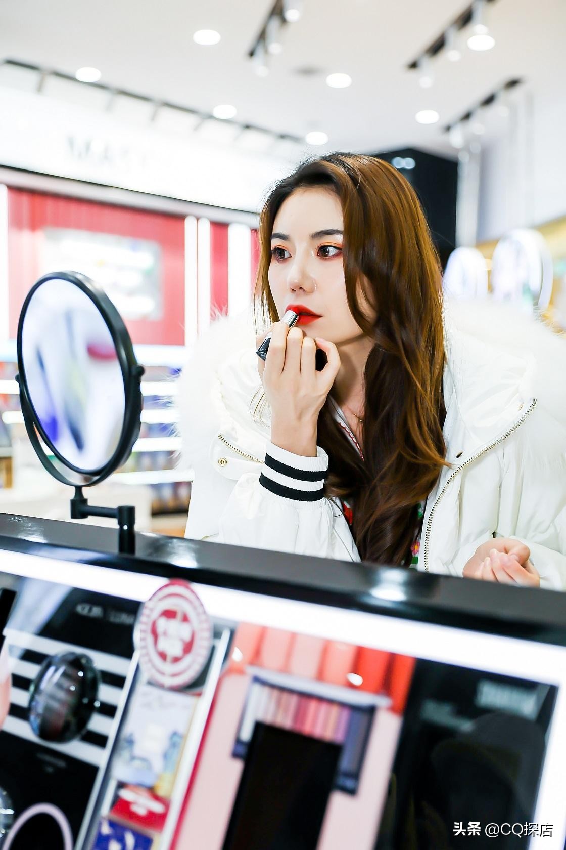 成都后花园爱琴海购物公园最新,成都后花园爱琴海购物公园视频