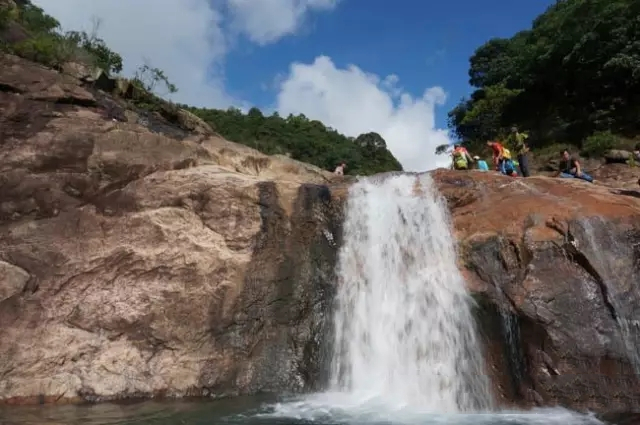 7月7日山间一潭水,悠游无夏日,狮子头莲花坑溯溪游泳开炉腐败