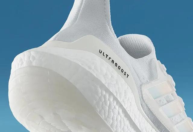 ULTRABOOST21颠覆想象,革新技术让奔跑能量十足