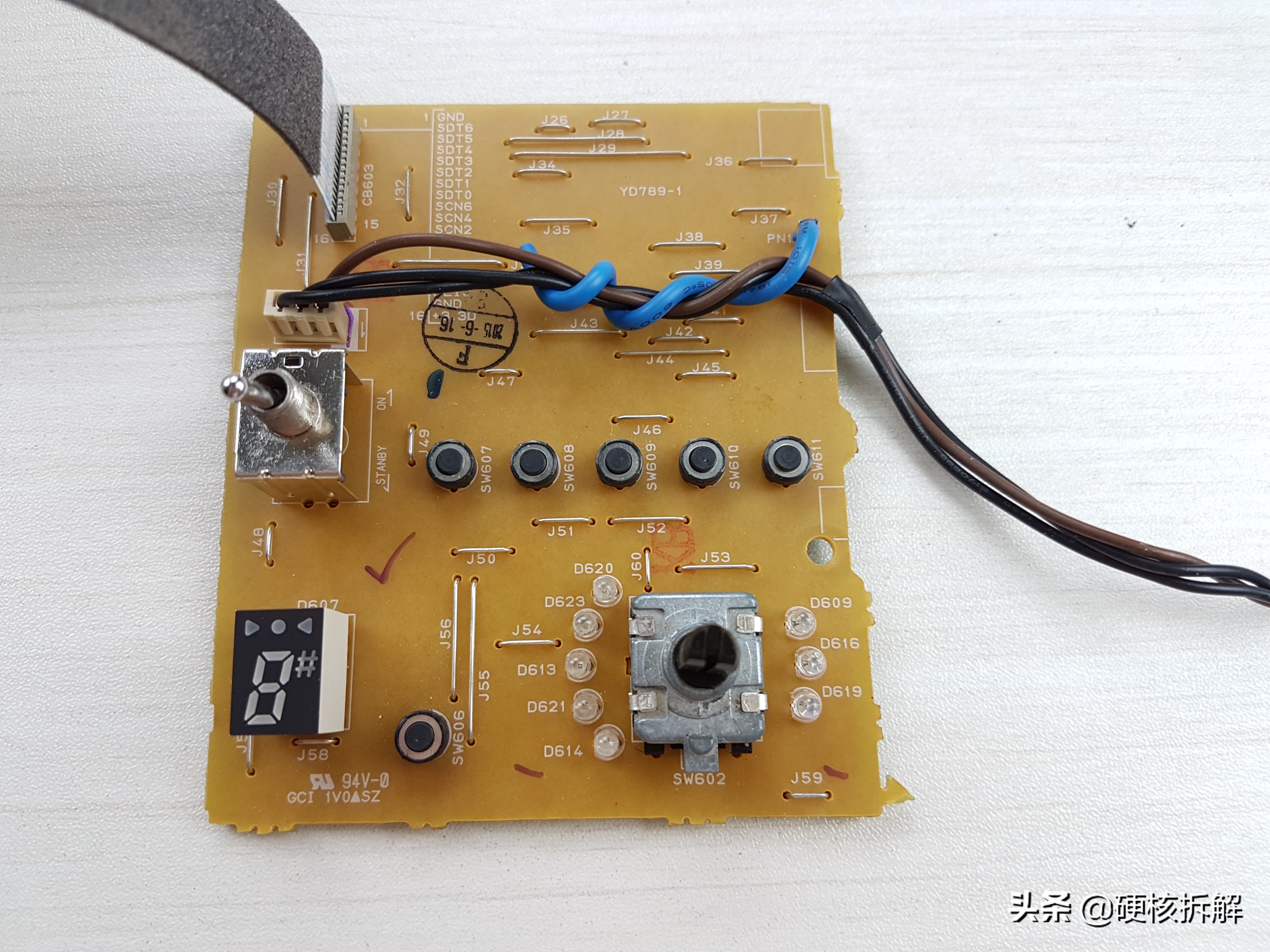 Yamahathr10音箱用什么吉他线,雅马哈吉他音箱thr1011使用方法