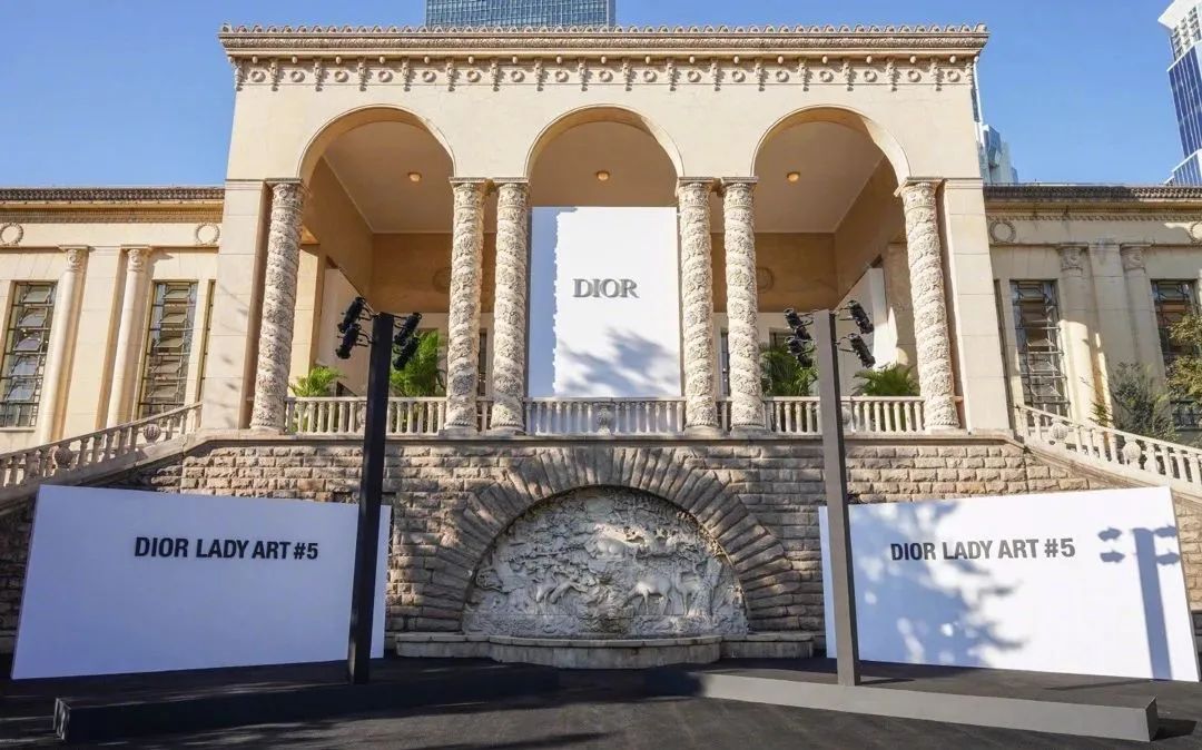 林允张新成初次相见,周大福星耀大使林允