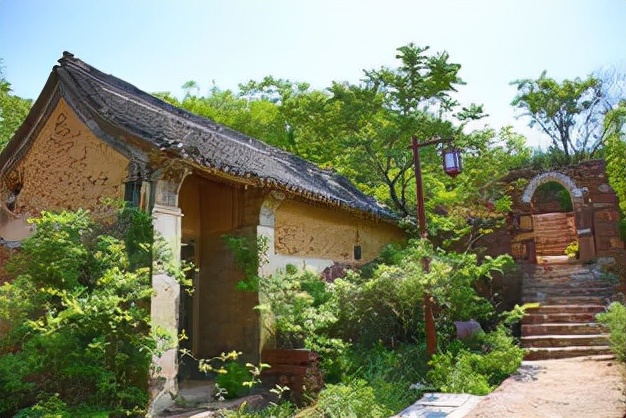 农村老人说不能杀蛇，难道说报纸上关于蛇报复人的报道，是真的？